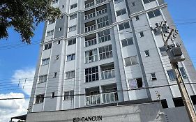 Apartamento na região central de Foz - Cancún